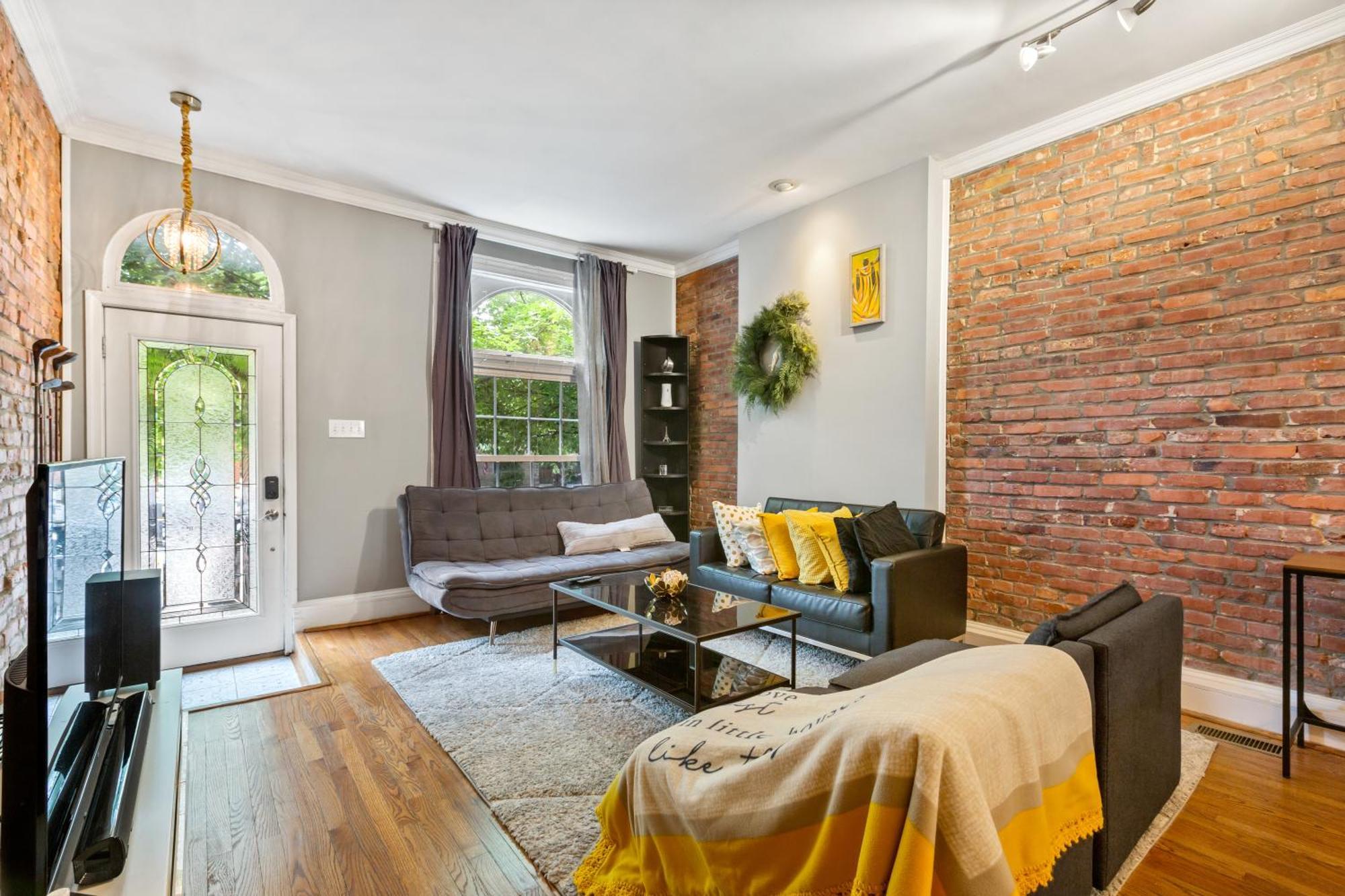 Pristine Townhouse With Rooftop Deck Near Canton! 巴尔的摩 外观 照片